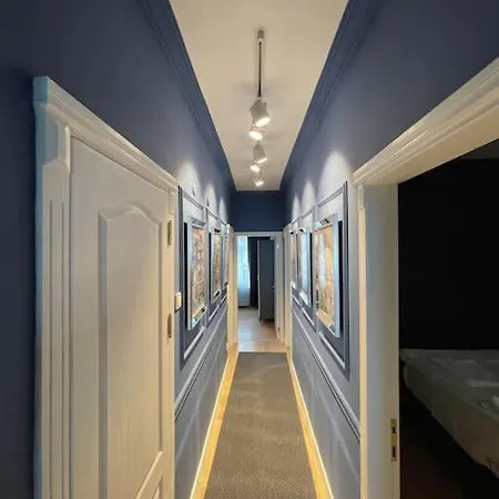 Muekemmel Deniz Manzarali Lueks Apartamento Estambul