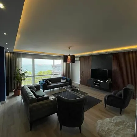 Muekemmel Deniz Manzarali Lueks Apartman *